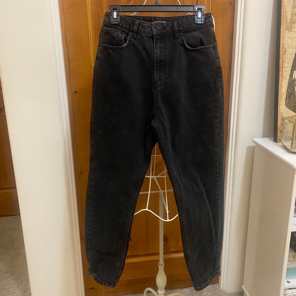 White fox boyfriend black jeans , size M